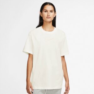Nike Sportswear Boyfriend Tshirt Dame Hvid