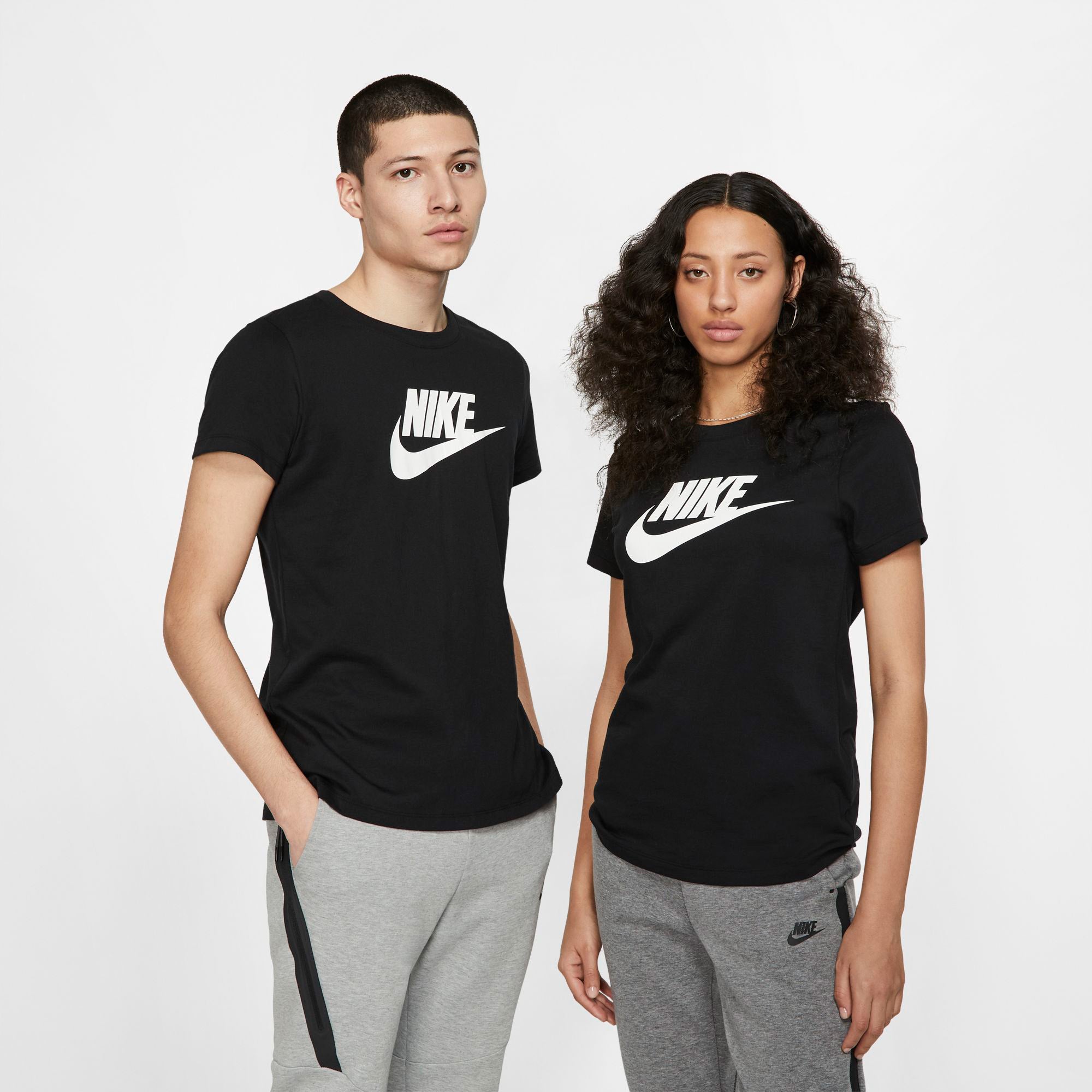 Nike Sportswear Essential Tshirt Dame Sort Nike Sportswear Essential Tshirt Dame Sort