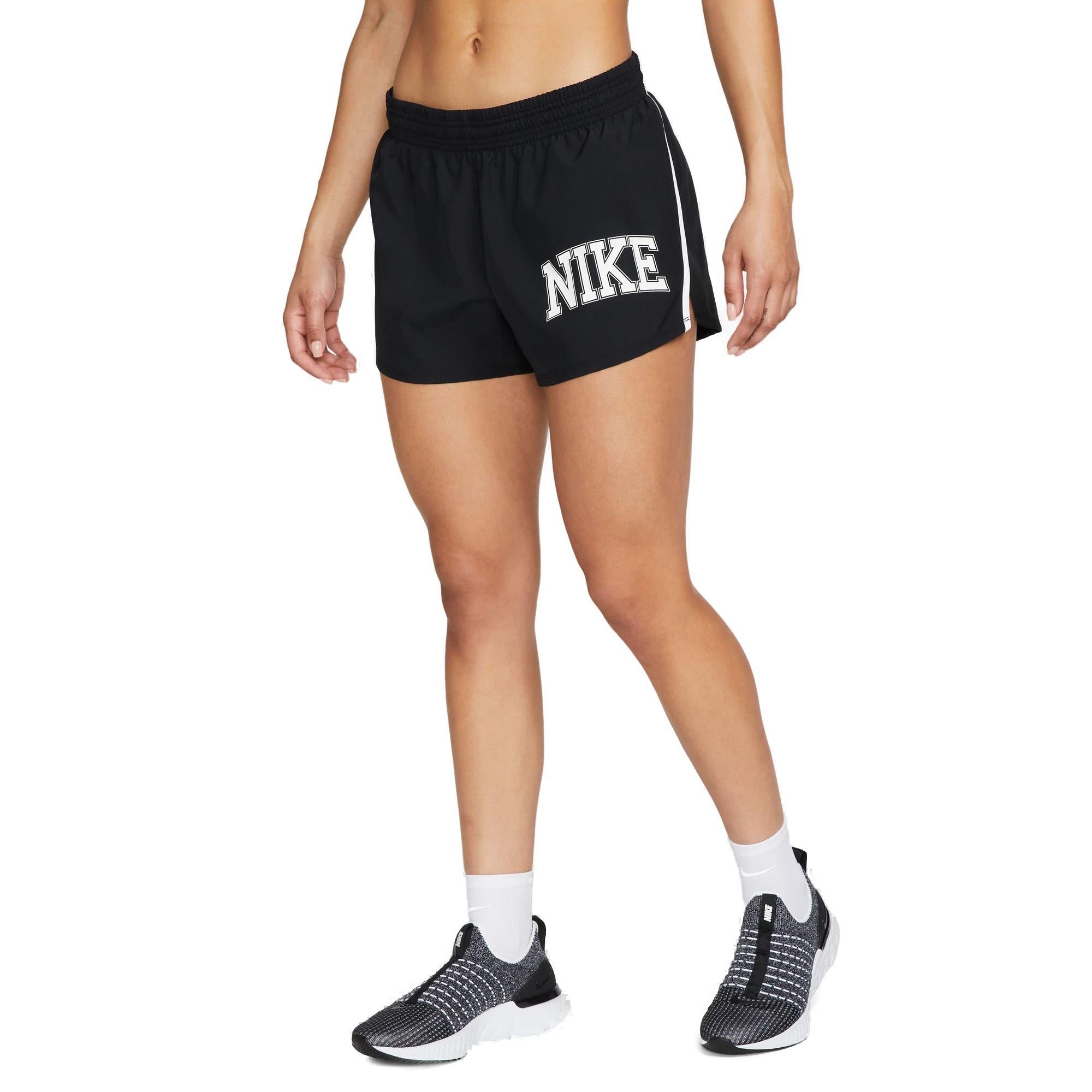 Nike Swoosh Drifit 10k Løbeshorts Dame Xs Sort Nike Swoosh Drifit 10k Løbeshorts Dame Xs Sort