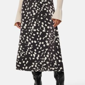 Omika HW Skirt