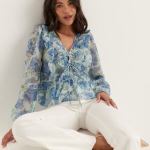 Onlvictoria Ls Frill Top Wvn