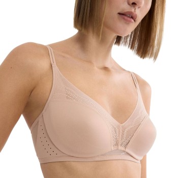 Triumph BH Breathe and Lift Smart N EX Beige Fit Smart 4 Dame Triumph BH Breathe and Lift Smart N EX Beige Fit Smart 4 Dame