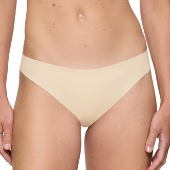 Triumph Trusser Pretty Micro String Creme Small Dame Triumph Trusser Pretty Micro String Creme Small Dame