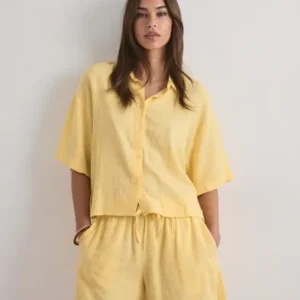 Vero Moda - Gul - Vmlinn 2/4 Short Shirt Wvn Noos