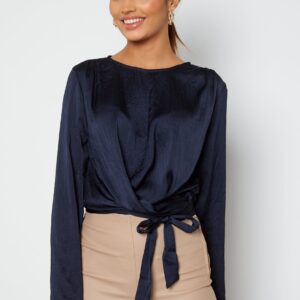 Yasmin short tie blouse