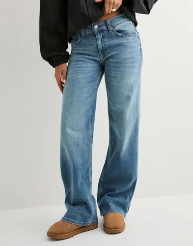 Nelly - Blå - Low Waist Loose Jeans Nelly - Blå - Low Waist Loose Jeans