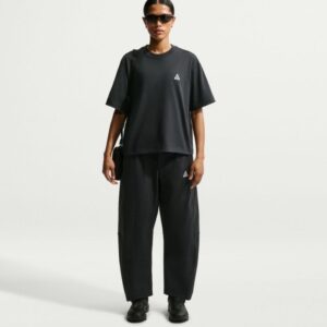 Nike ACG SS Tee Str. L Sort Dame