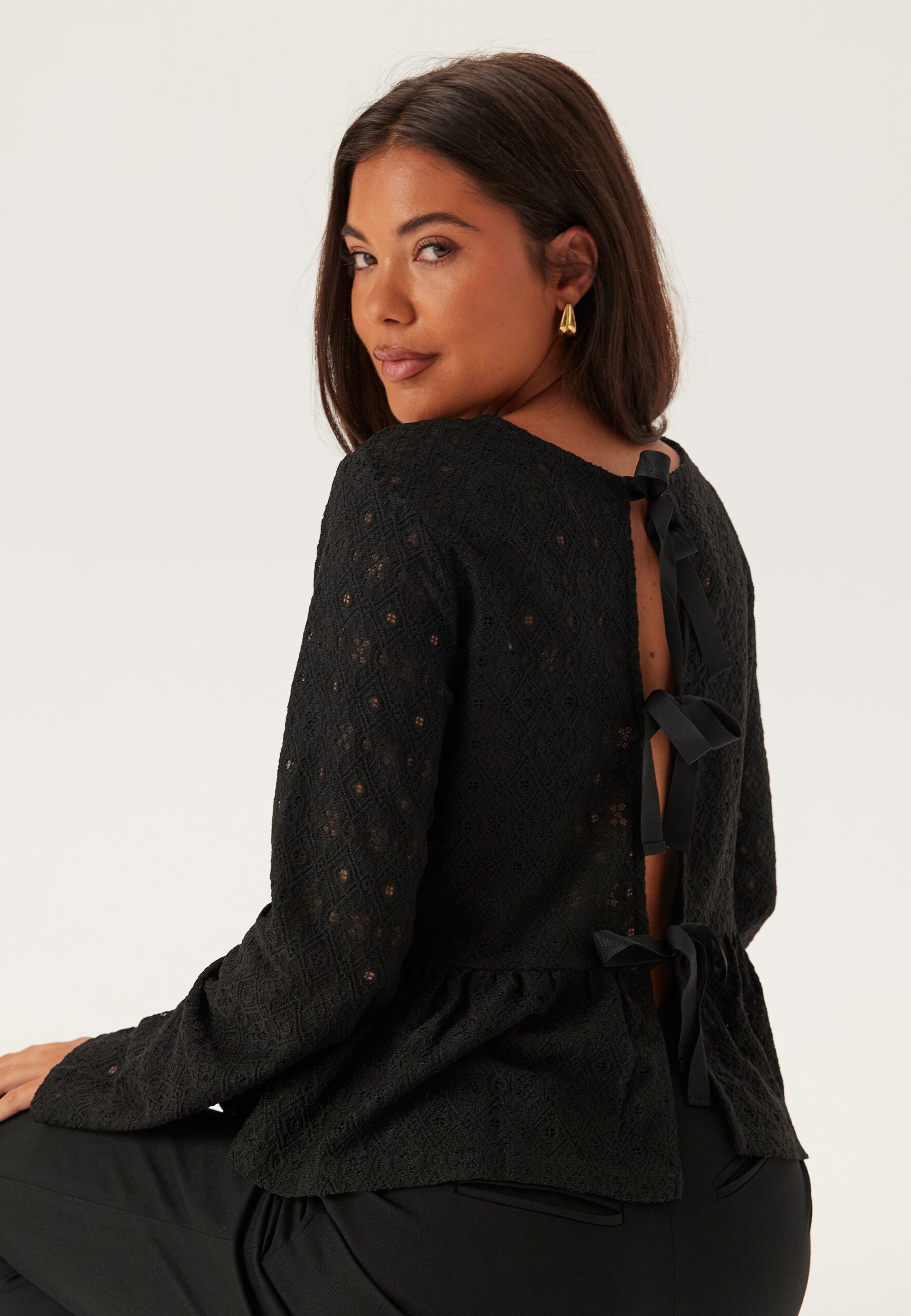 Objlaila L/S Re Tie Top Objlaila L/S Re Tie Top