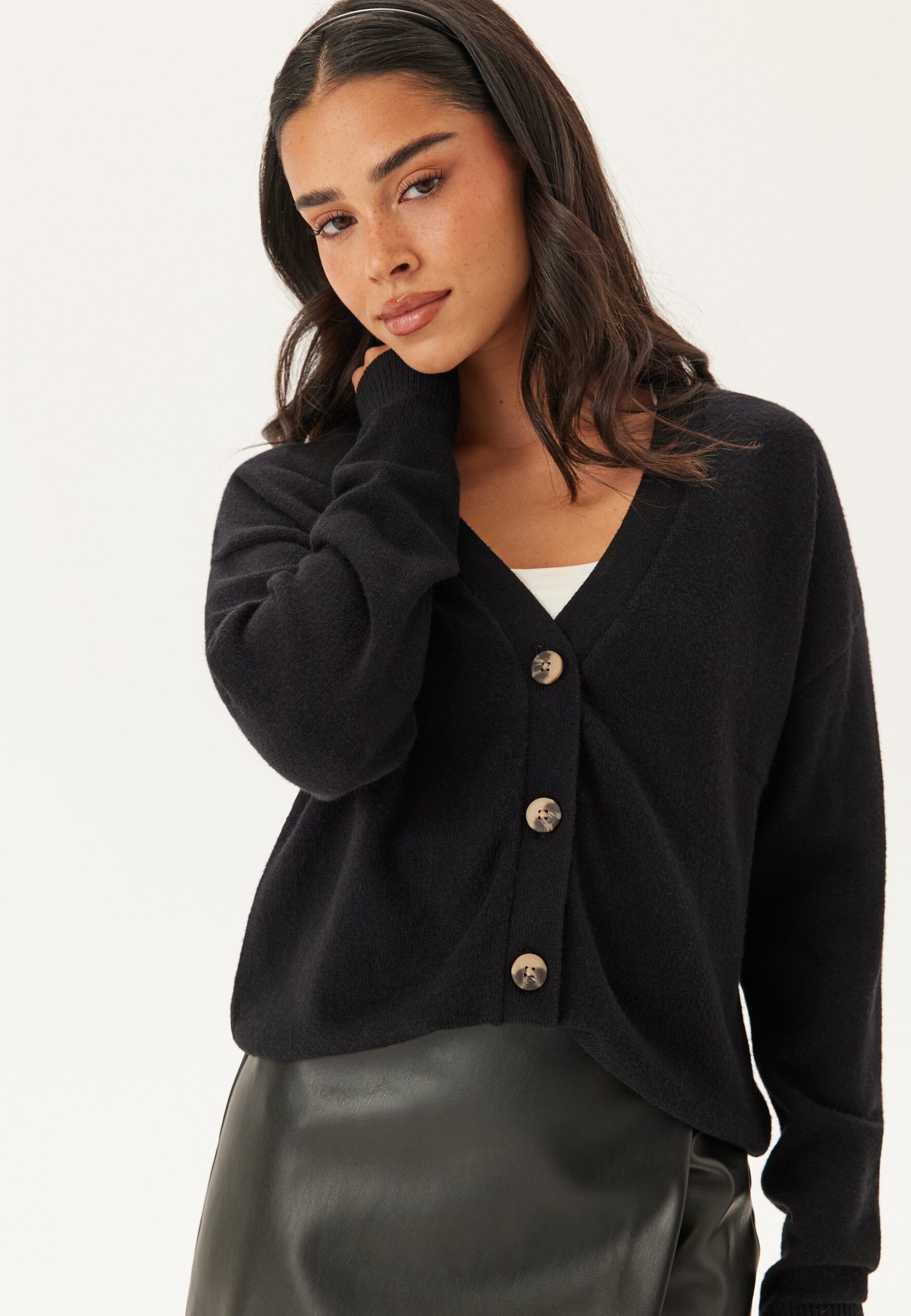 Viril V-neck Knit Cardigan Viril V-neck Knit Cardigan