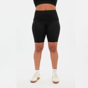 Girlfriend Collective Pocket High-Rise Bike Shorts Str. S - Sort, perfekt til træning og afslapning