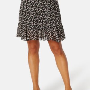 Mila Short Skirt