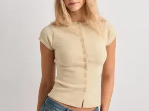 Nelly - Beige - Button Knit Top