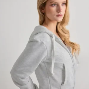 Nelly - Grå - Elevated Zip Hoodie