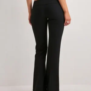 Nelly - Sort - Super Low Waist Flare Pants