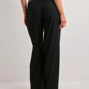 Nelly - Sort - Super Low Waist Loose Flare Pants
