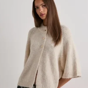 Neo Noir - Beige - Benuta Fluffy Knit Cardigan
