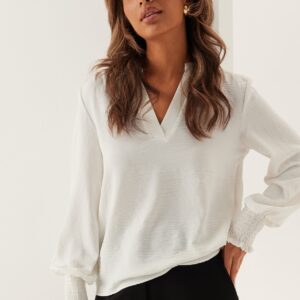 Onlmette V-Neck Smock Top