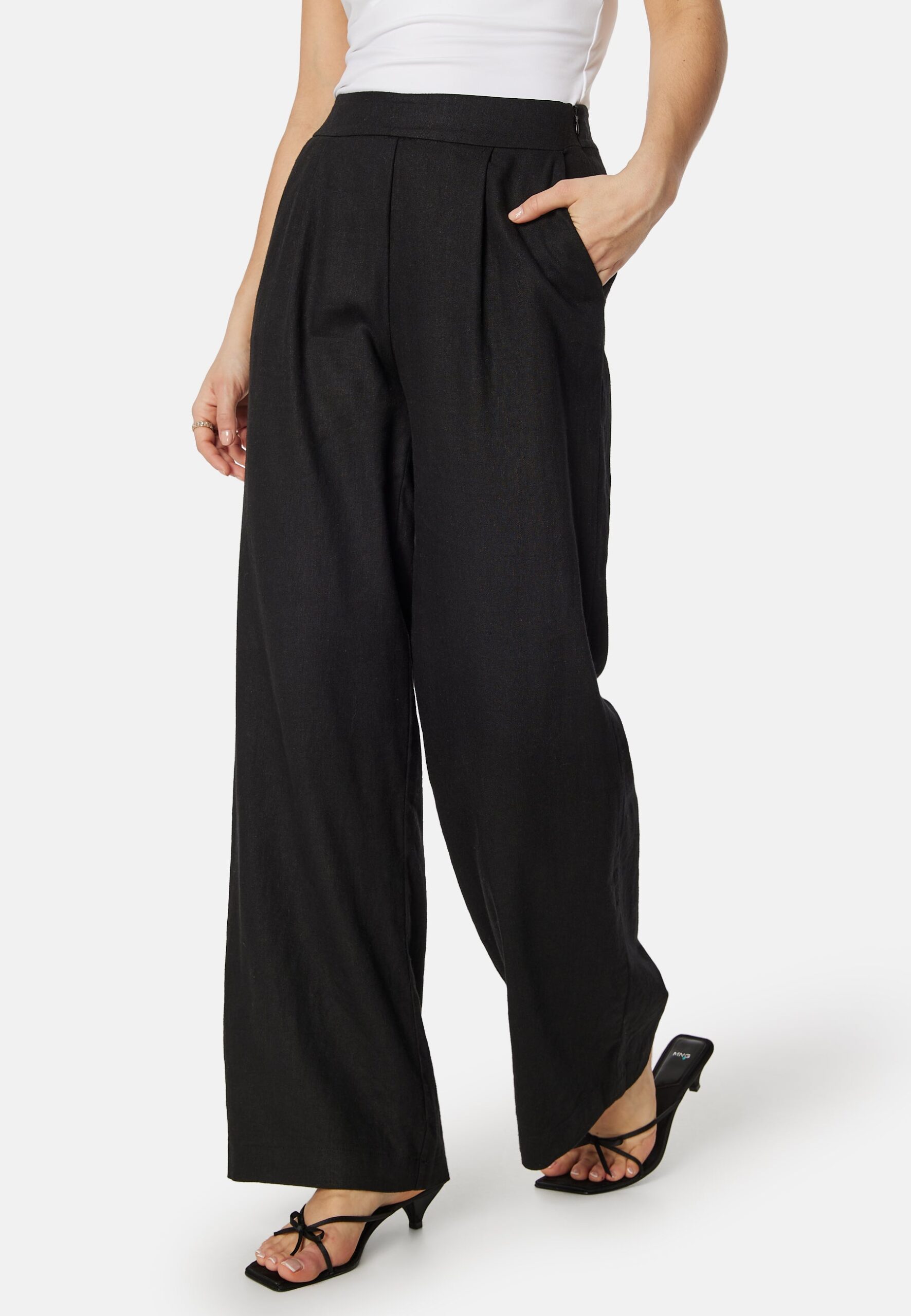Vijolanda High Waist pleated pants Vijolanda High Waist pleated pants