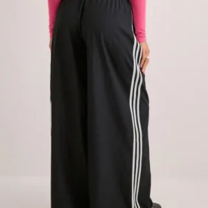 Adidas Originals - Sort - Firebird Tp