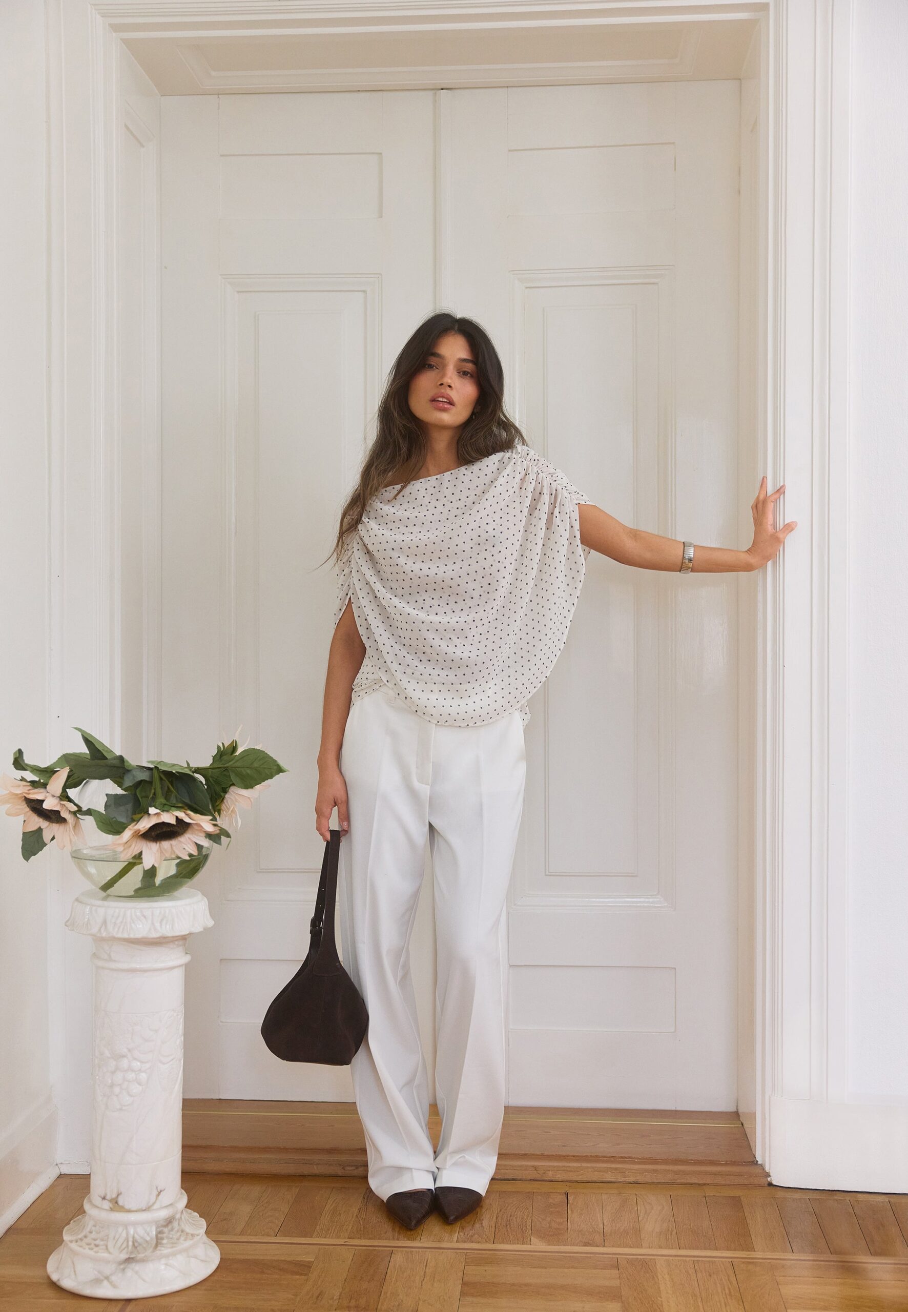Cape Sleeveless Blouse Cape Sleeveless Blouse