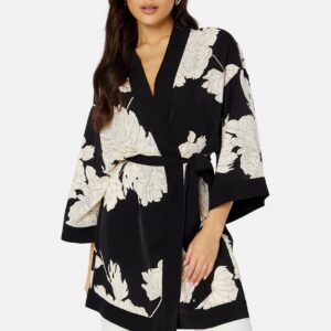Dayana kimono