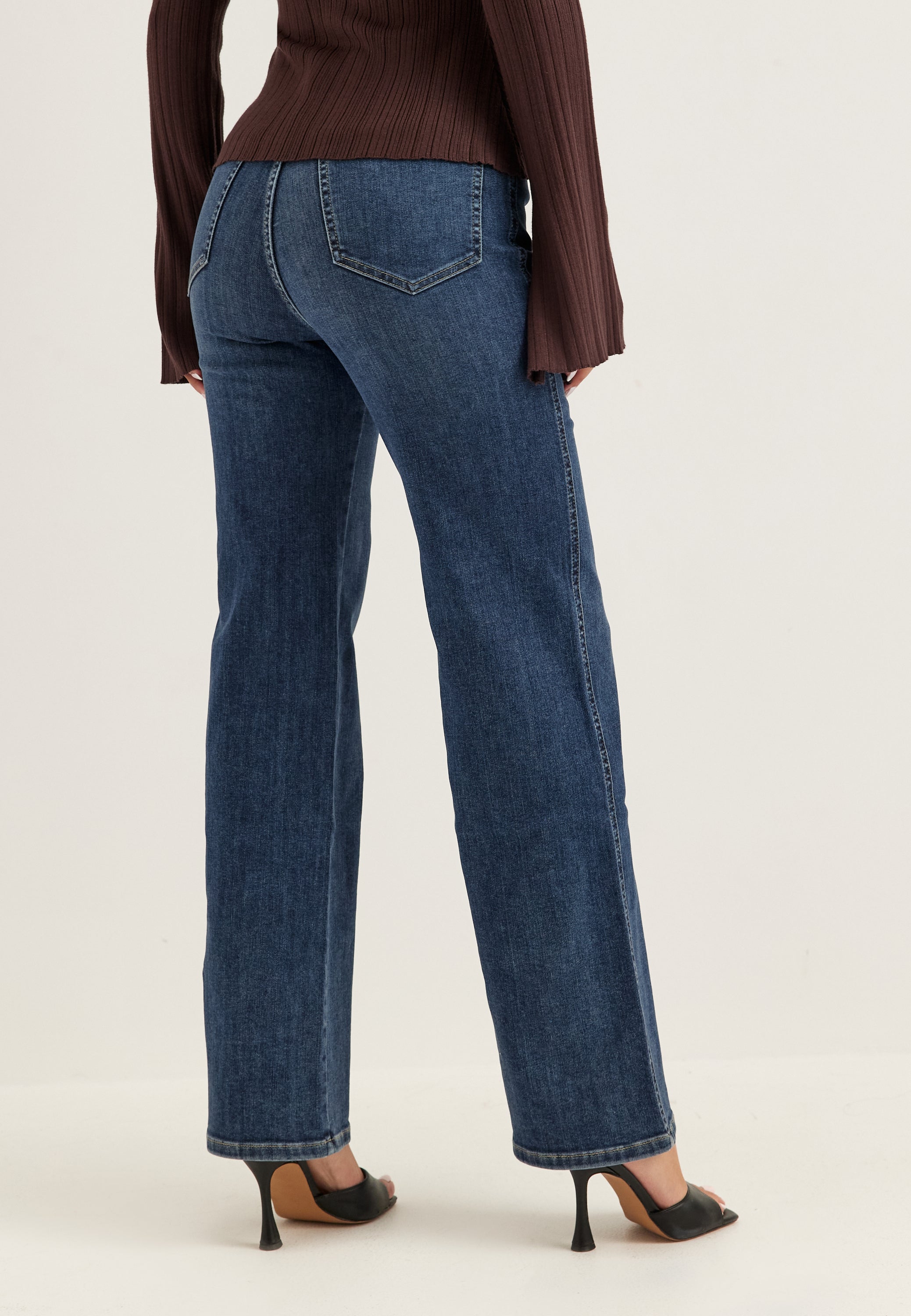 High Straight Leg Jeans