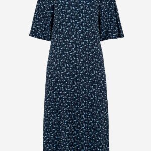 Jerseykjole med et blomstermønster og lommer