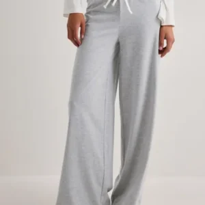 Nelly - Grå - Perfect Basic Low Waist Pants