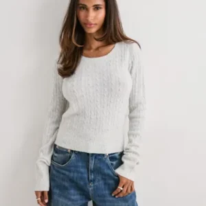 Nelly - Grå - Tight Cable Knit Sweater