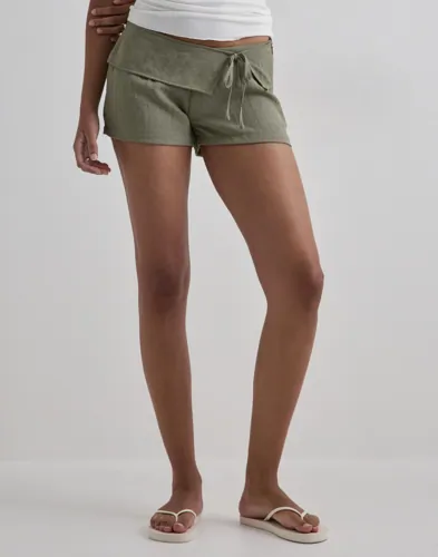 Nelly - Grøn - Front Detail Shorts