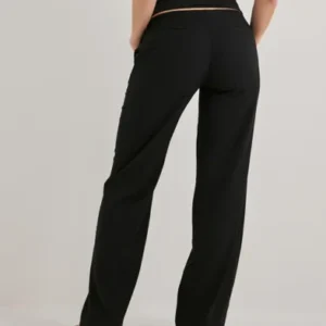 Nelly - Sort - No Waist Relaxed Suit Pants