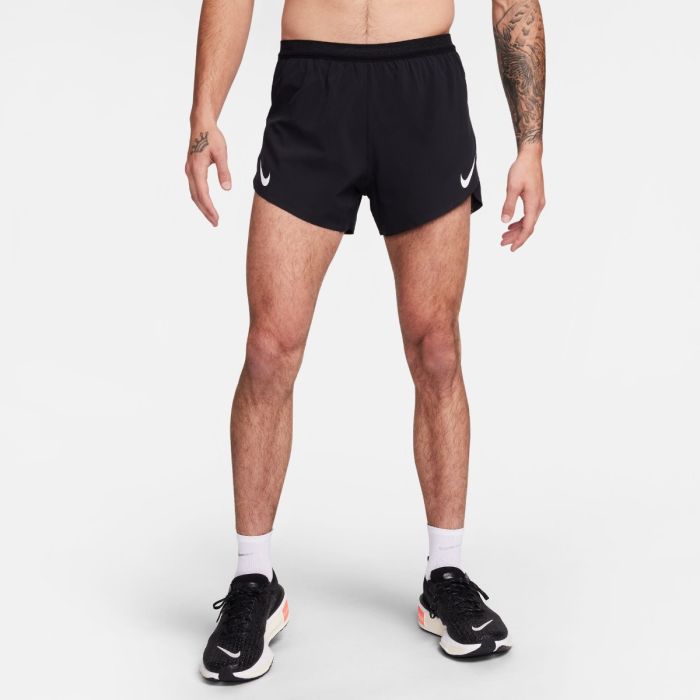 Nike Dri-FIT Advanced Aeroswift 4 Inch Shorts Herre Str. S - Sort, letvægts og svedtransporterende løbeshorts Nike Dri-FIT Advanced Aeroswift 4 Inch Shorts Herre Str. S - Sort, letvægts og svedtransporterende løbeshorts