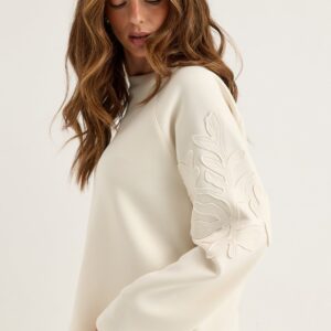 Objandrea Re L/S O-NECK EMB TOP