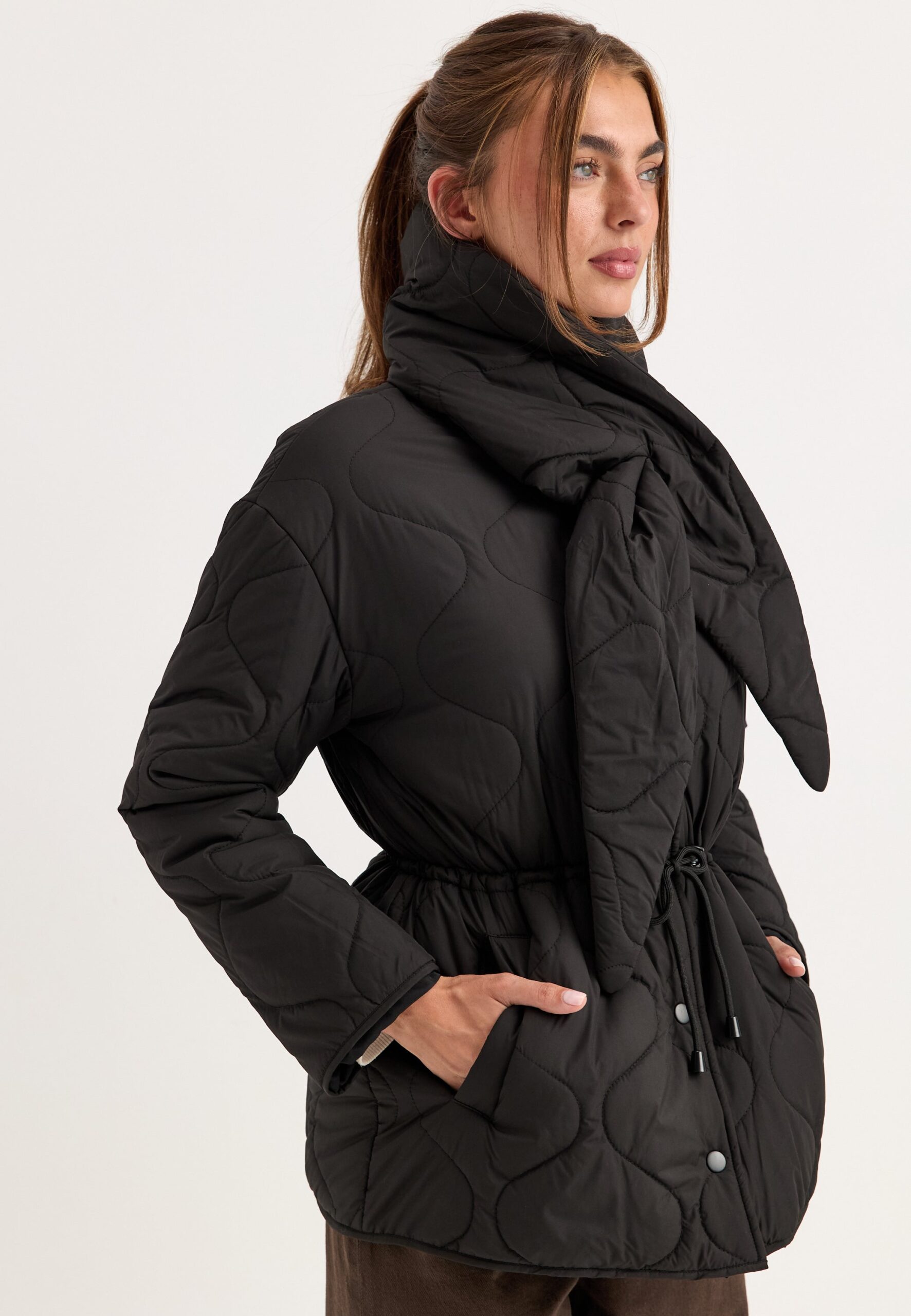 Scarf Quilted Short Jacket Scarf Quilted Short Jacket