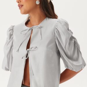 Short Puff Sleeve Blouse