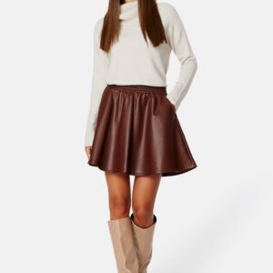 Dagmar RW Coated skater skirt