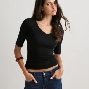 Nelly - Sort - V Neck Half Sleeve Top
