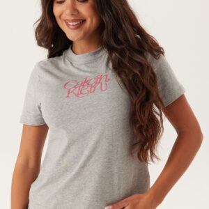 Ss Fitted Script Calvin Klein Te
