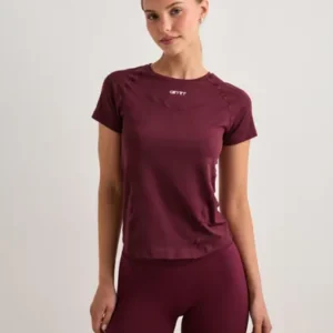 Aim'n - Rød - Soft Basic Short Sleeve