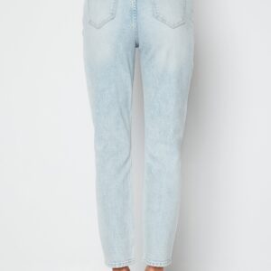 Brenda HR Straight Jeans