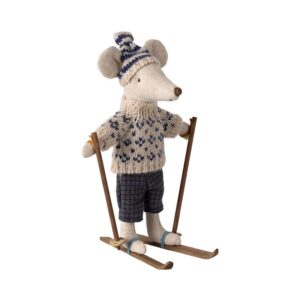 Maileg Vintermus m. Ski - Far