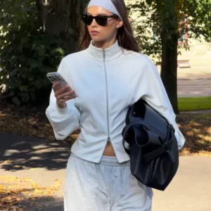 Nelly - Hvid - Luxury Funnel Neck Zip