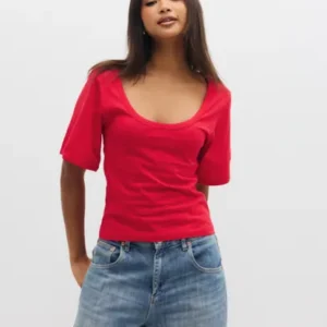 Nelly - Rød - Batwing Sleeve Tee