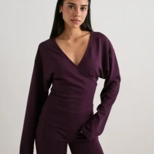 Nelly - Rød - Luxury Soft Wrap Sweat