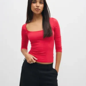 Nelly - Rød - Romance Half Sleeve Top