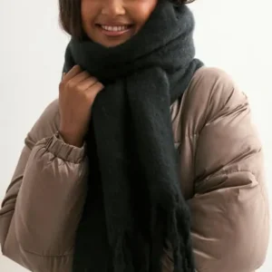 Nelly - Sort - Chunky Fuzzy Scarf