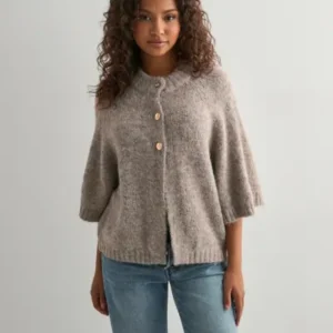 Neo Noir - Beige - Benuta Fluffy Knit Cardigan