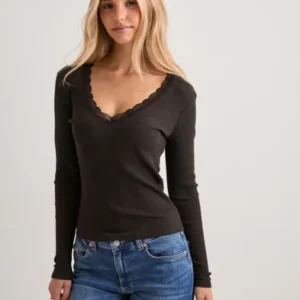 Only - Brun - Onlsara Sharai L/S V-Neck Top Jrs N