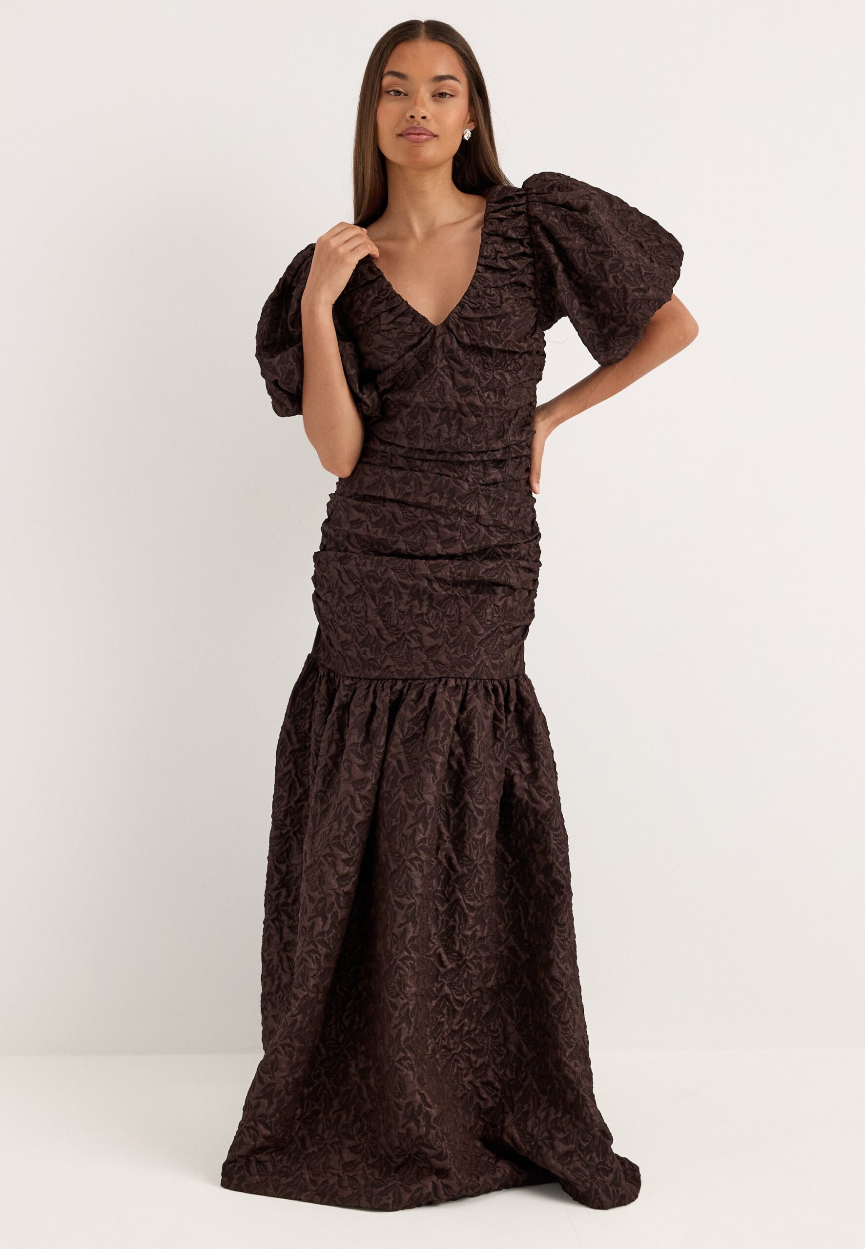 Puff Sleeve V-neck Jaqcuard Gown Puff Sleeve V-neck Jaqcuard Gown