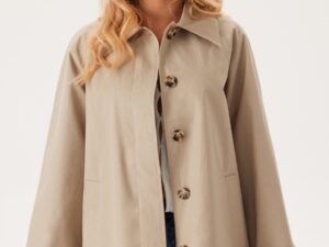 Short Raglan Jacket